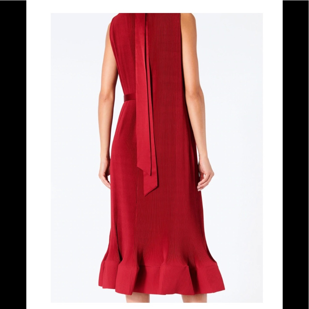 Pleated red dress by Tibi 😍 - Picture 3 of 10